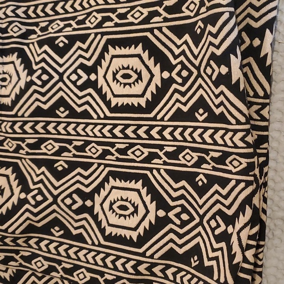 We The Free Black and White Tote Bag (13) - Picture 2 of 10